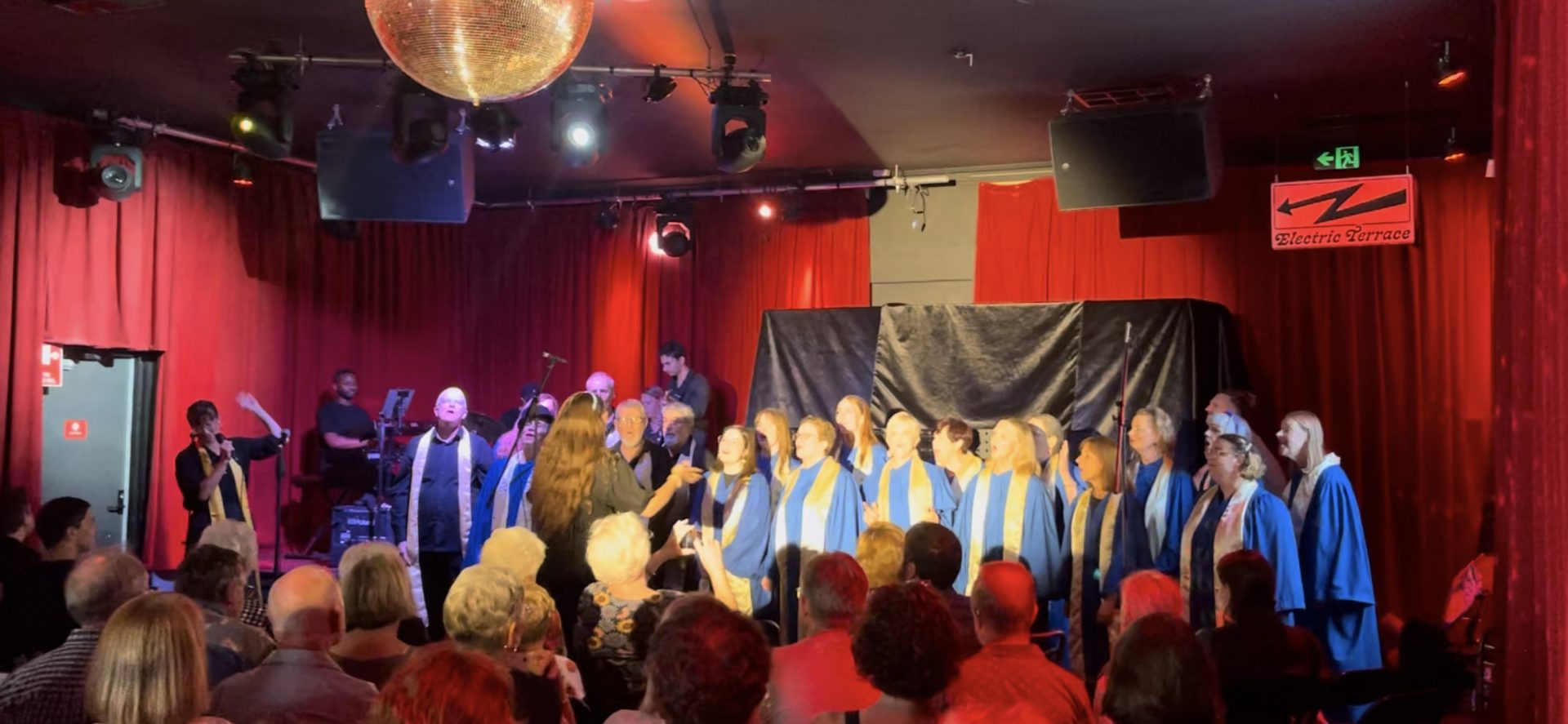 Volunteer Community Gospel Choir